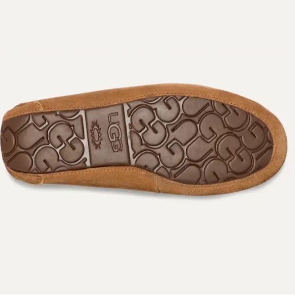 UGG • Ansley Moccasins • Women’s - Picture 6 of 15